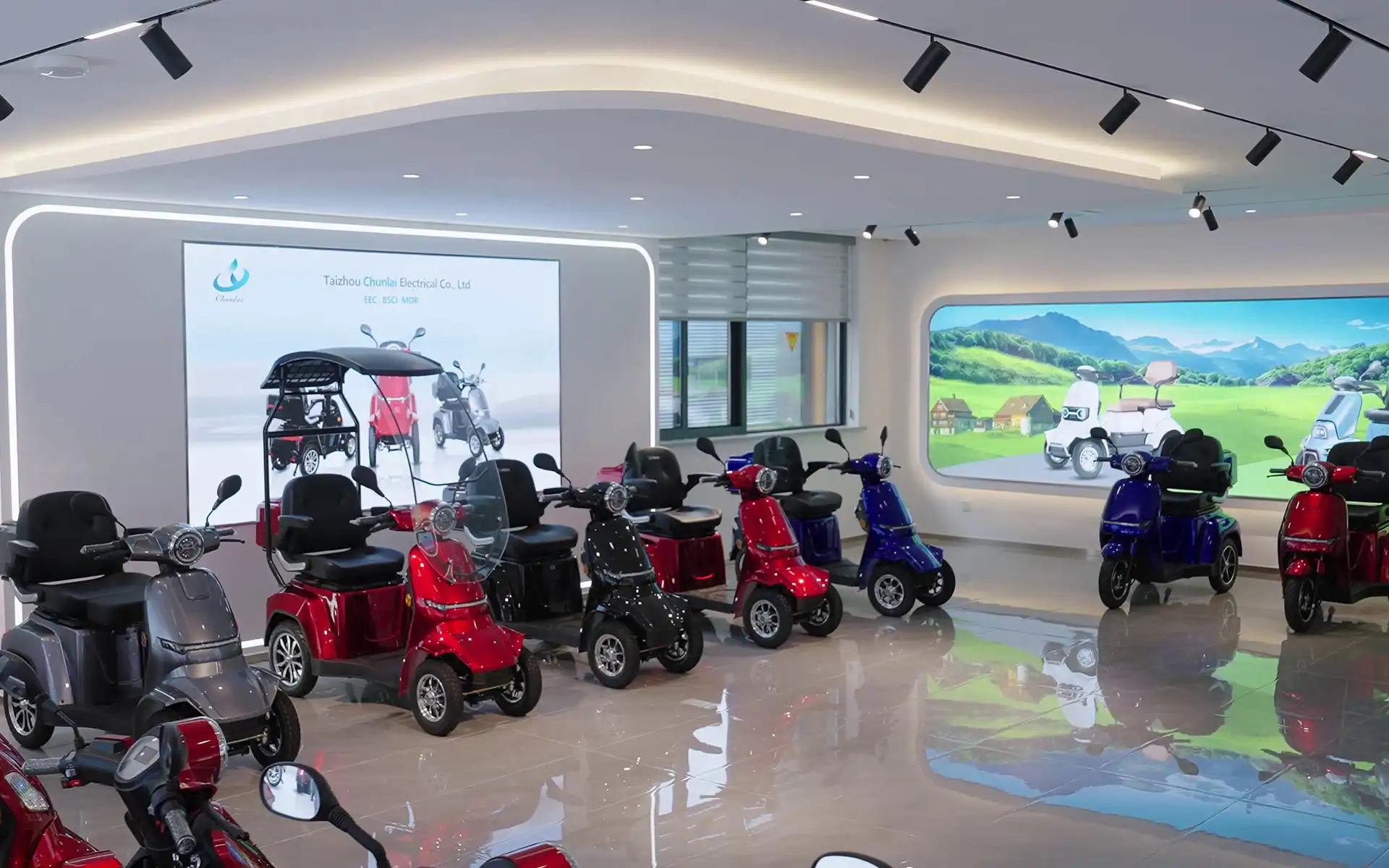 Chun-lai--runner-scooter-show-room